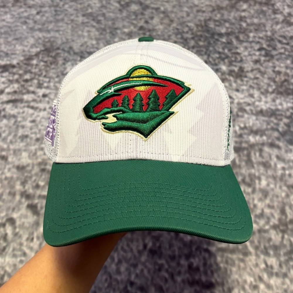 Minnesota Wild Hockey‎ Fights Cancer Trucker Hat Snapback White Green Reebok